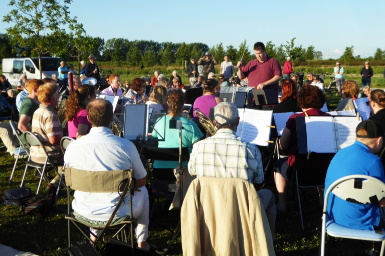 openluchtconcert bentwoud door harmonieorkest zoetermeer